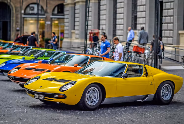 Có tên gọi Celebration Miura Tour, hành trình siêu xe kỷ niệm 50 năm ngày ra mắt mẫu siêu xe Lamborghini Miura vừa được tổ chức tại ý trong tháng 6 này.