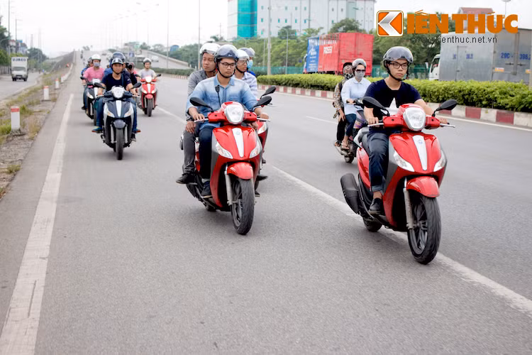 Buổi trải nghiệm Medley S 150 đã được Piaggio Việt Nam lựa chọn trên tuyến đường từ nội thành Hà Nội tới vùng núi Tam Đảo của Vĩnh Phúc. Đây là một tuyến đường hỗn hợp với đầy đủ các điều kiện giao thông như trong thành phố, trên đường cao tốc và đường núi, giúp những người cầm lái có thể trải nghiệm và đánh giá khách quan nhất mẫu xe này.