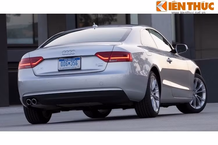 Nhờ có việc sử dụng nền tảng khung sàn MLB mới nhẹ hơn nhưng lớn hơn, A5 thế hệ mới giảm tới 60 kg trọng lượng so với đời cũ. Ngoài ra xe cũng được trang bị nhiều hệ thống an toàn chủ động và thụ động hiện đại, thuộc thế hệ mới nhất.