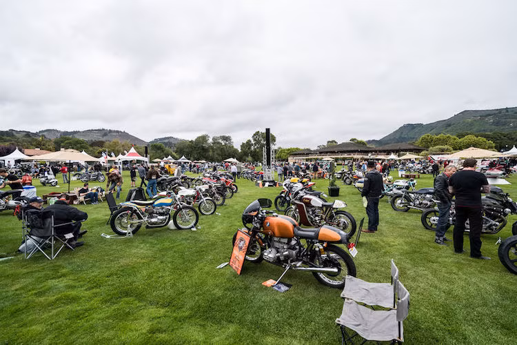 Đối với những người yêu môtô tại bờ tây nước Mỹ, một trong những sự kiện không thể vắng mặt hàng năm của họ là lễ hội môtô độ, hay chính xác hơn là buổi gặp gỡ Quail Motorcycle Gathering được tổ chức tại vùng Carmel, California.