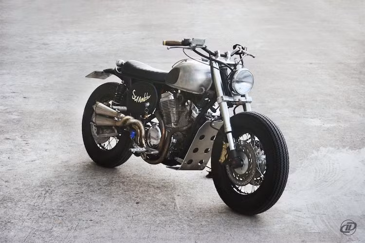 Có tên mã là VLX400 và được ra mắt lần đầu vào năm 1997, Honda Steed 400 là một mẫu cruiser thuộc "gia đình" Shadow của Honda. Tại Việt Nam, mẫu xe này đã được nhập hải quan chính ngạch với số lượng tương đối nhiều trong cuối thập niên 90 của Thế kỷ 20.