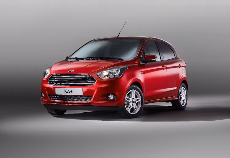 Với lưng ghế sau gập 60/40, Ka+ có thể tích khoang hành lý đạt 720 lít. Tuy nhiên nếu để lưng ghế mở hoàn toàn, chiếc xe chỉ có thể tích khoang hành lý đạt 275 lít.