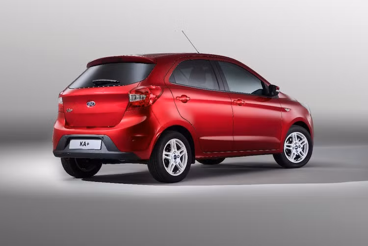 Tại châu Âu, Ka+ chỉ được bán với duy nhất một tùy chọn động cơ là máy xăng 4 xi-lanh Duratec nạp khí tự nhiên 1.2 lít chia sẻ từ Fiesta, với 2 mức công suất là 70 hoặc 85 mã lực. Xe chỉ có hộp số sàn 5 cấp và hệ dẫn động cầu trước.