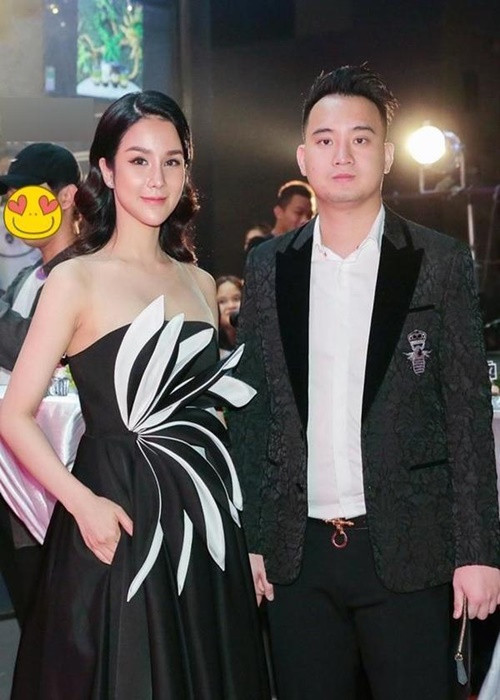 Mới đây, Diệp Lâm Anh ly thân Đức Phạm do hôn nhân bế tắc. Hồi cuối tháng 10/2021, Đức Phạm lộ hình ảnh bên một người phụ nữ nghi là Quỳnh Thư. Vào thời điểm đó, Diệp Lâm Anh phủ nhận thông tin ly thân do phía Đức Phạm đăng tải trên trang cá nhân. Ảnh: Yan