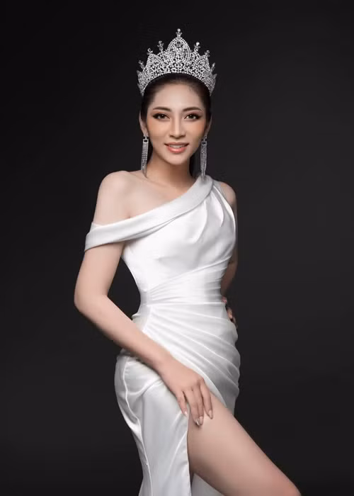 Thu Thảo nhận lời làm giám khảo của một số cuộc thi.