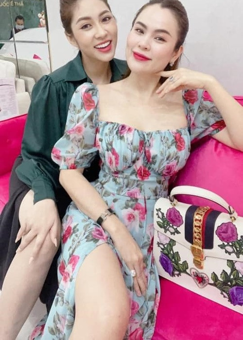 Nuôi hai con nhỏ sau khi ly hôn, Thu Thảo được Hoa hậu Phương Lê giúp đỡ.