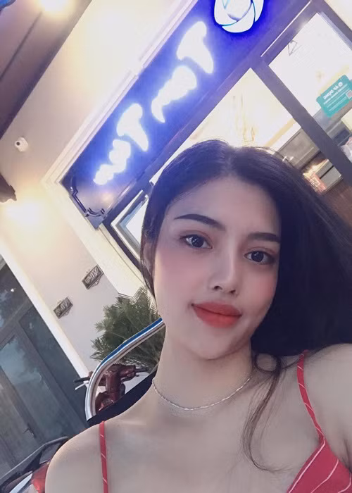 Ngọc Anh từng nói với Nguyễn Tuyết nếu không kết hôn sớm, tập trung phát triển sự nghiệp thì có thể Nguyễn Tuyết đã nổi tiếng hơn rất nhiều.