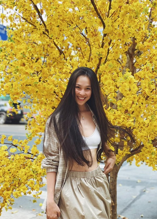 Vẻ đẹp không tuổi của Hiền Thục khiến nhiều người ghen tỵ.