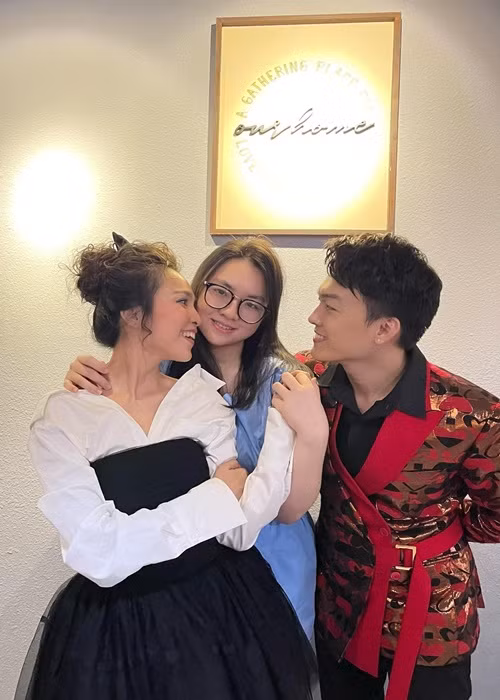 Gia Bảo từng mũm mĩm. Nhờ chế độ tập luyện và ăn uống nghiêm ngặt, con gái Hiền Thục giảm 25 kg. Ảnh: FBNV