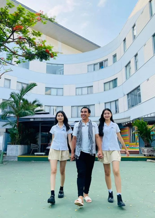 Có chiều cao vượt trội, gương mặt thanh tú, Lọ Lem và Hạt Dẻ được khen có tố chất của hoa hậu tương lai. Ảnh: FBNV