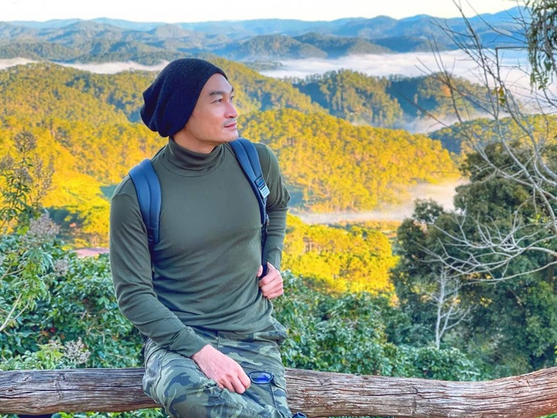 Ngoài phim ảnh, Quốc Thái còn đam mê du lịch bụi để tận hưởng cảm giác hòa mình vào thiên nhiên, biết thêm về lịch sử, văn hóa và con người ở mỗi vùng đất.