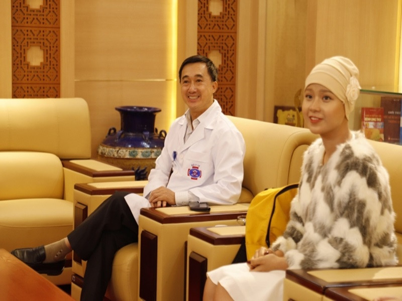 Thủy Tiên thông báo bản thân chiến thắng căn bệnh ung thư vào cuối năm 2020. Ảnh: VTC