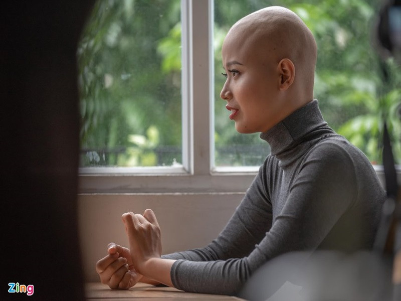 Thủy Tiên phát hiện bị ung thư vú giai đoạn 2B sau khi đến bệnh viện khám vào tháng 6/2019. Ảnh: Zing