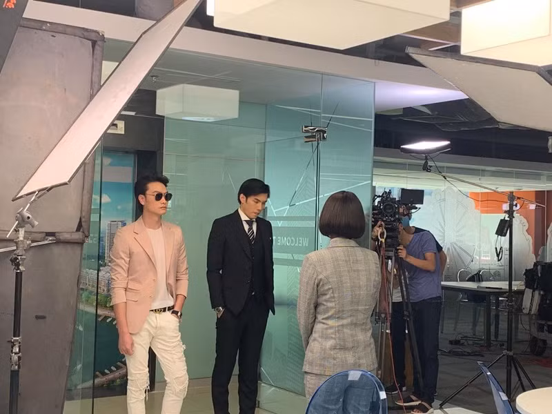 Trọng Lân là gương mặt khá quen thuộc với khán giả truyền hình. Anh từng đóng “Người phán xử”, “Quỳnh búp bê”, “Cô gái nhà người ta”, “Tình yêu và tham vọng”. Đa phần các vai diễn của anh là công tử ăn chơi. Ảnh: FBNV