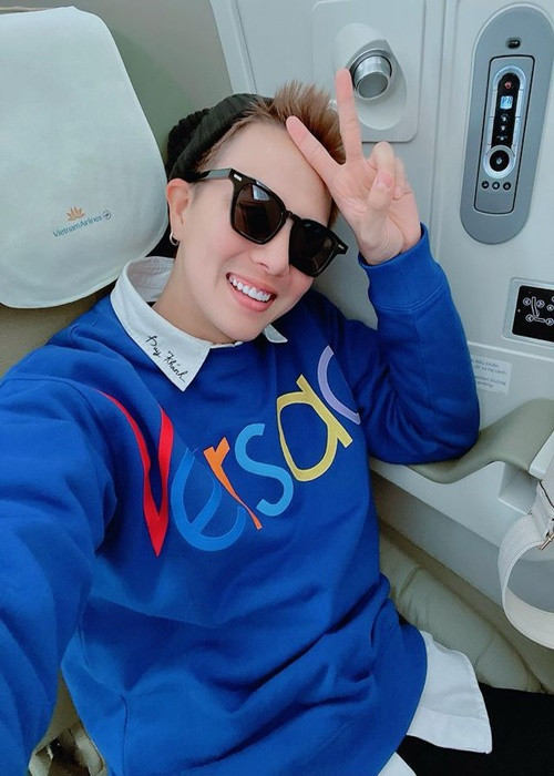 Nam diễn viên vừa trở về TP HCM. Ảnh: FB Duy Khánh