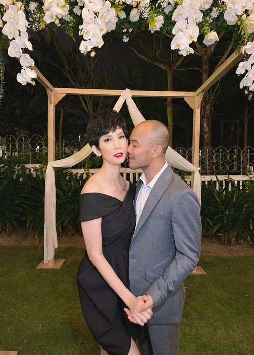 Năm nay, vợ chồng Xuân Lan ở TPHCM mừng năm mới với ba mẹ, không tổ chức tiệc ở Đà Nẵng như năm 2021.