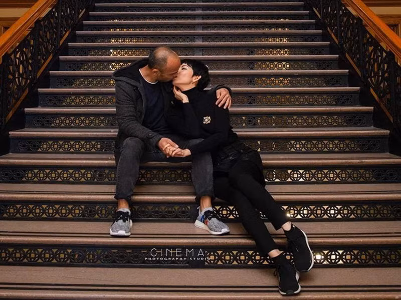 Cặp đôi đăng ký kết hôn ở xứ cờ hoa.