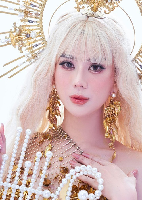 Lâm Khánh Chi và Phi Hùng chia tay cuối năm 2021. Cả hai giữ kín lý do hôn nhân tan vỡ.