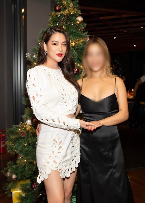 Ngày trẻ, vợ cũ của Trần Bảo Sơn từng nhận giải Hoa hậu Noel Hà Nội. Ảnh: FB Trương Ngọc Ánh