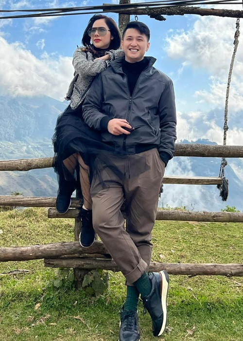 Bạn gái của Huỳnh Anh vừa khoe loạt ảnh trong chuyến du lịch.