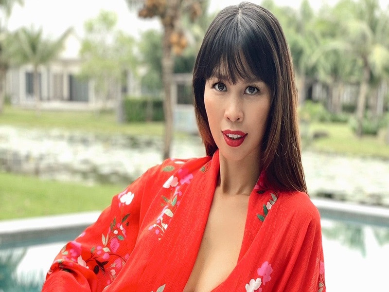 Cách đây không lâu, Hà Anh một lần nữa khẳng định không vùi dập Tuyết Lan. Siêu mẫu cho biết, cô chưa bao giờ phủ nhận tiềm năng của Tuyết Lan. Hà Anh còn khen học trò hiện tại đã trưởng thành, giỏi giang hơn rất nhiều khiến cô tự hào. Ảnh: FB Hà Anh