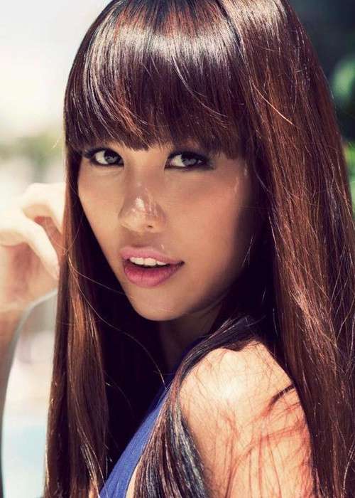 Năm 2013, Hà Anh vướng ồn ào nhận mình “đang là” giám khảo của Vietnam's Next Top Model trong cuộc phỏng vấn với báo New York Fashion Times của Mỹ trong khi thực tế cô chỉ làm host mùa đầu. Chia sẻ với Vnexpress, Hà Anh cho biết, đó là một "sự nhầm lẫn trong khi nói" và không muốn bình luận gì thêm. Ảnh: FB Hà Anh