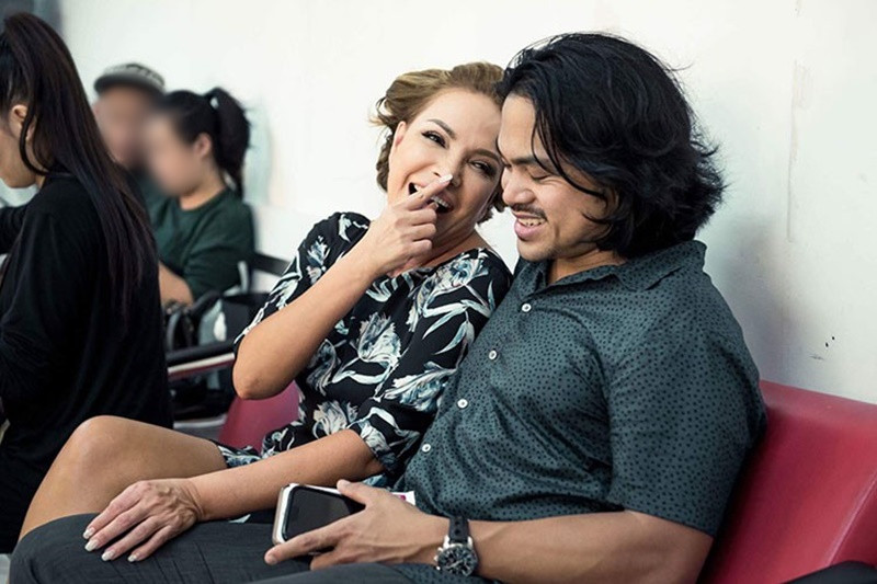 Khi quyết định đến với Thanh Hà, Roland không ngại sự chênh lệch tuổi tác (12 tuổi) và quá khứ kết hôn, có con riêng của nữ ca sĩ. Ảnh: FBNV