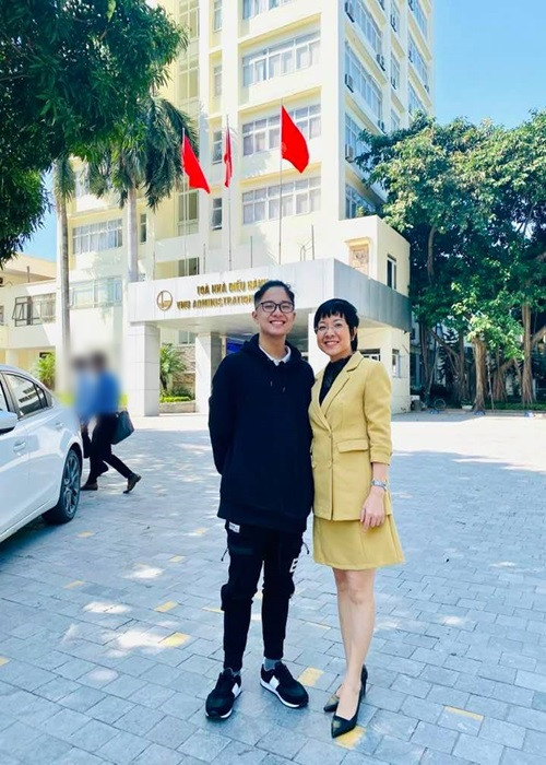 Con trai của Công Lý hiện tại cao 1m7, điển trai, lãng tử.