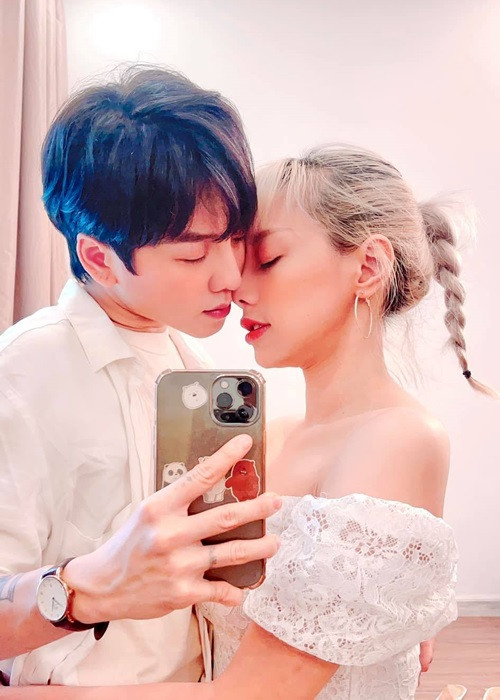 Tháng 8/2021, Miko Lan Trinh bị một cô gái ám chỉ là người thứ ba còn Kenji - bạn trai của Lan Trinh bị tố là “bắt cá hai tay”. Ảnh: FB Miko Lan Trinh