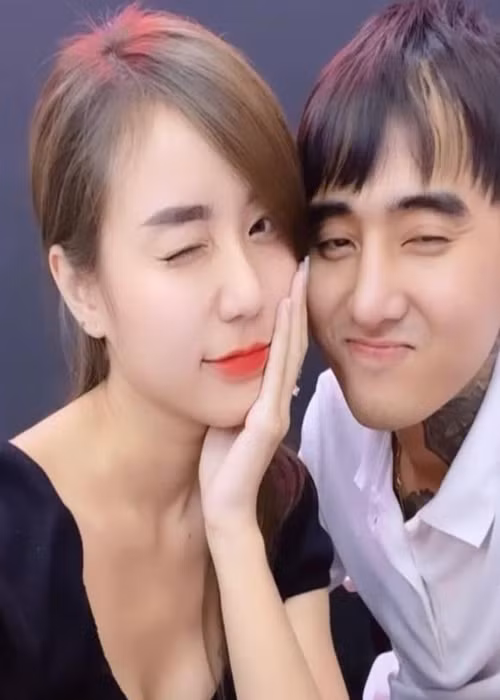 Phía Đạt G xác nhận hẹn hò Bảo Ngọc - vợ cũ Hoài Lâm giữa ồn ào chia tay Du Uyên. Nam ca sĩ nhận lỗi trong cuộc tình cũ. Đáng chú ý, Đạt G hết lòng bênh vực Bảo Ngọc. Tháng 12/2021, Bảo Ngọc và Đạt G chia tay. Ảnh: FB Bảo Ngọc