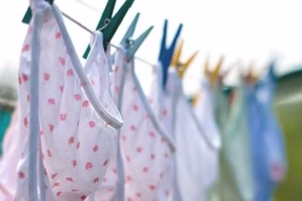 3 thoi quen xau khi mac quan lot de gay benh phu khoa