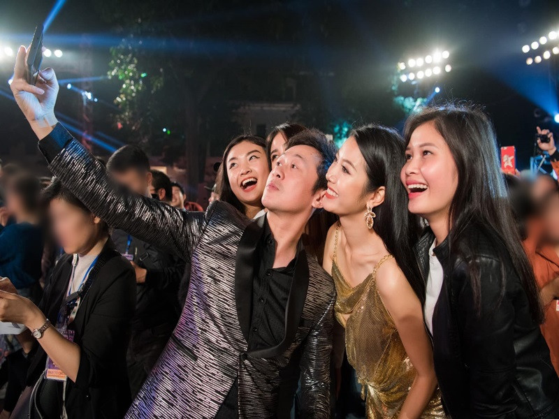 Anh Tuấn luôn chỉn chu khi xuất hiện trước công chúng.