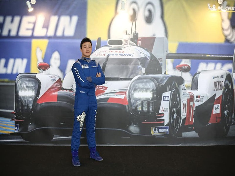 Vẻ ngoài phong độ của Anh Tuấn đốn tim nhiều khán giả nữ.