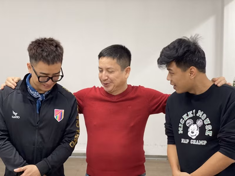 Ngoài các nghệ sĩ gạo cội, Táo Quân 2022 còn có sự tham gia các diễn viên trẻ như Đỗ Duy Nam, Trung Ruồi, Dũng Hớn. Ảnh: VTV