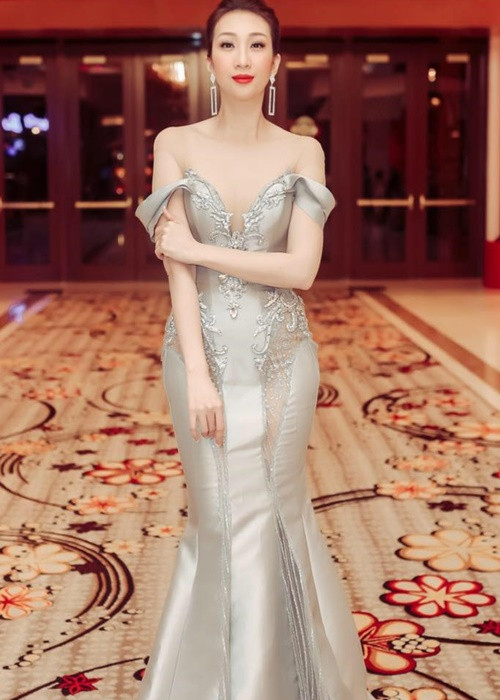 Nữ ca sĩ Lều Phương Anh được khán giả biết đến sau khi lọt top 3 cuộc thi Vietnam Idol 2010. Thời điểm tham gia Vietnam Idol 2010, cô chia tay người chồng đầu tiên. Ảnh: FB Lều Phương Anh