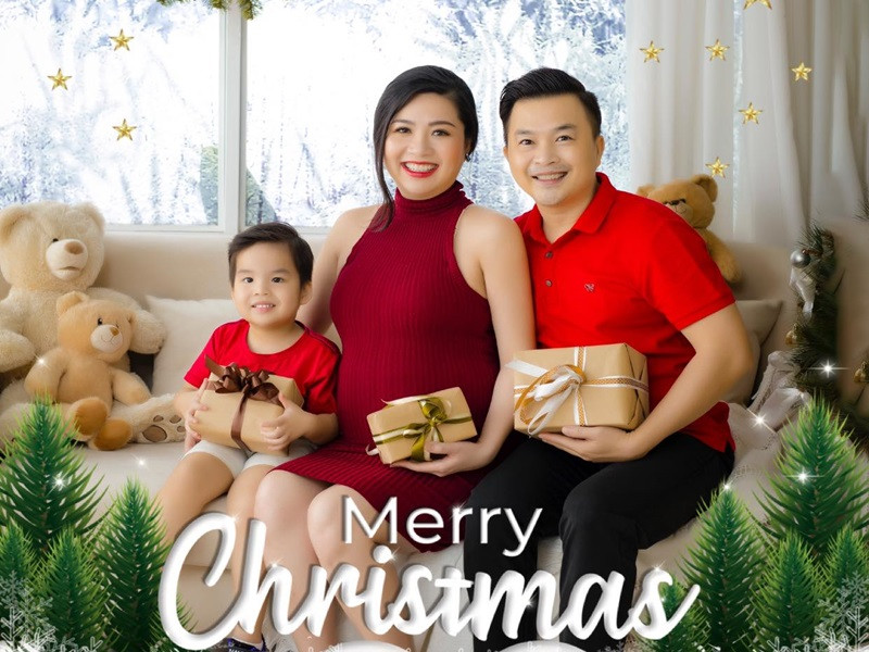 Ông xã của Lê Khánh hết lòng yêu thương vợ con.