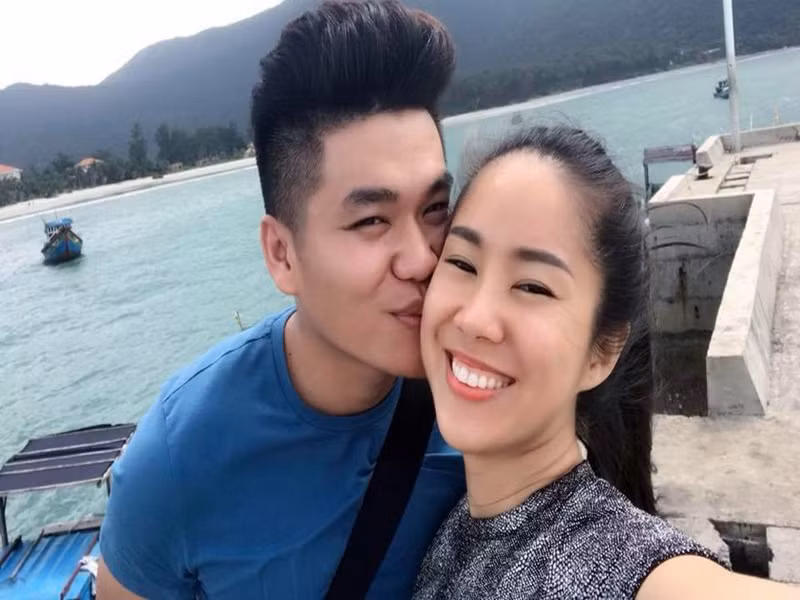 Lê Phương để Trung Kiên đại diện xử lý tất cả những vấn đề mua bán, giấy tờ nhà đất, ngân hàng, công việc.