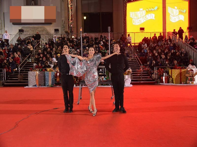 Mỹ Uyên trở lại với công việc ảo thuật gia vào cuối năm 2019, sau 9 năm vắng bóng. Người đẹp hiện tại bay đi bay về giữa Italy và Mỹ để vừa diễn ảo thuật vừa chăm sóc gia đình. Ảnh: Người lao động