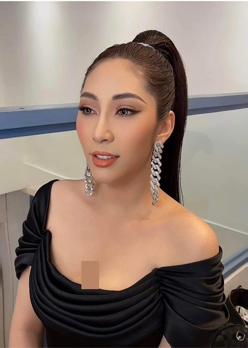 Người đẹp sinh năm 1995 từng chia sẻ, lúc mang bầu, cô xuống sắc thảm hại nên bị chồng phụ bạc, ngoại tình, thậm chí bị chồng đánh.