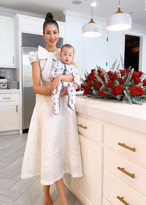 Nửa kia của Phạm Hương được biết đến là doanh nhân sở hữu khối tài sản "không phải dạng vừa".