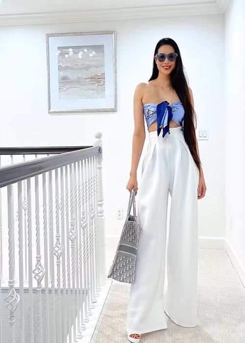 Sinh con thứ 2 năm 2021, Phạm Hương chưa có kế hoạch về Việt Nam. Cô muốn dành toàn bộ thời gian cho gia đình, con cái và công việc tại Mỹ.