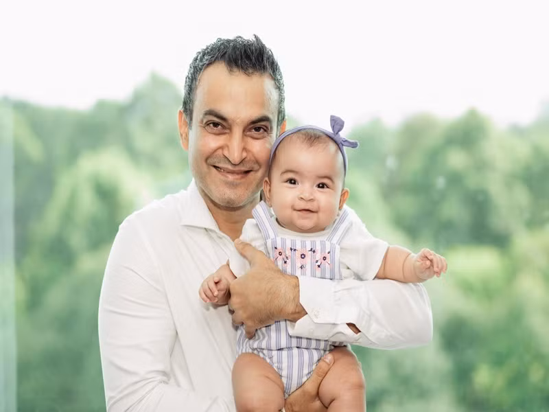 Võ Hạ Trâm chia sẻ, ông xã người Ấn Độ cưng chiều con gái hết mực.