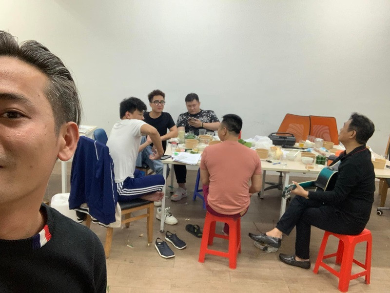 Ê-kíp hy vọng sẽ mang đến cho khán giả chương trình chất lượng nhất vào đêm giao thừa. Ảnh: FB Việt Bắc