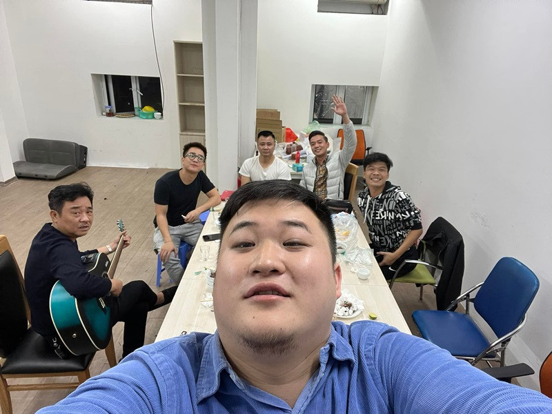 Các nghệ sĩ bỏ hết công việc cá nhân để tập trung cho Táo Quân 2022. Ảnh: FB Dũng Hớn