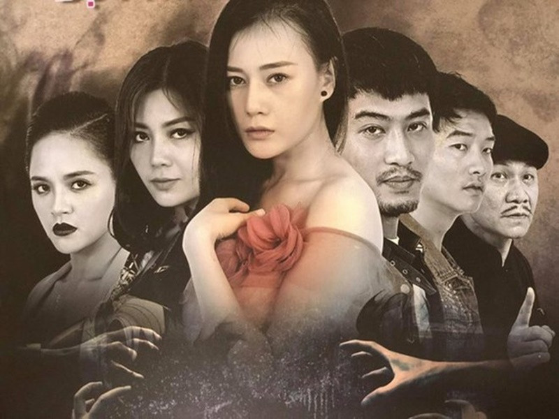 Sau 6 tập, "Quỳnh búp bê" bất ngờ bị VTV tạm dừng phát sóng từ ngày 12/7/2018 vì những ý kiến cho rằng phim tràn ngập cảnh bạo lực, cảnh nóng không phù hợp với khung giờ vàng phim Việt của VTV1. Ảnh: Zing