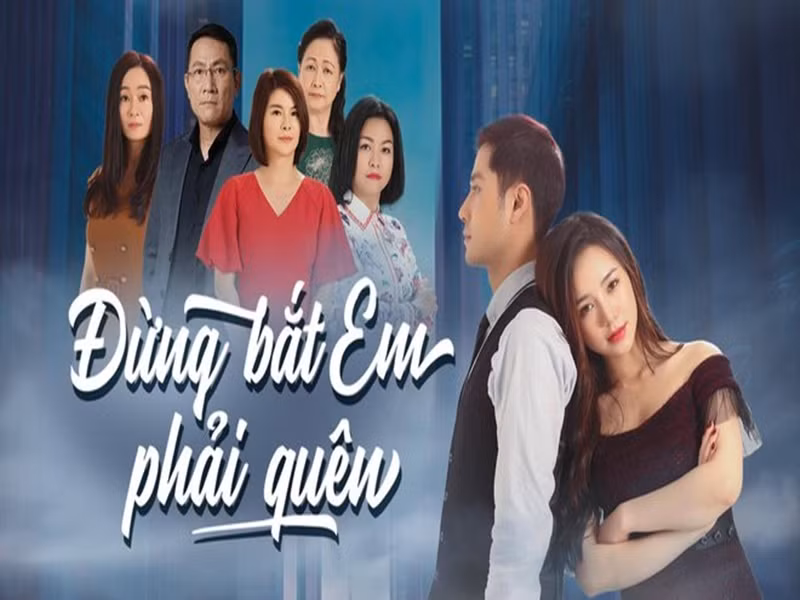 Bộ phim "Đừng bắt em phải quên" tạm ngừng phát trên sóng VTV1 từ ngày 23/3/2020. VFC - đơn vị sản xuất bộ phim cho biết : "Để phù hợp với việc sản xuất và phát sóng chương trình, nhằm đáp ứng yêu cầu tuyên truyền, Đài Truyền hình Việt Nam sẽ tạm dừng phát sóng "Đừng bắt em phải quên". Ảnh: Zing