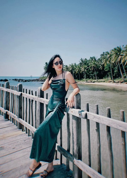 Cuối tháng 12/2021, Văn Mai Hương chia sẻ, cô đã cởi mở hơn, sẵn sàng đón nhận mối quan hệ mới nếu tình duyên đến sau những trắc trở trong chuyện tình cảm. Ảnh: FB Văn Mai Hương