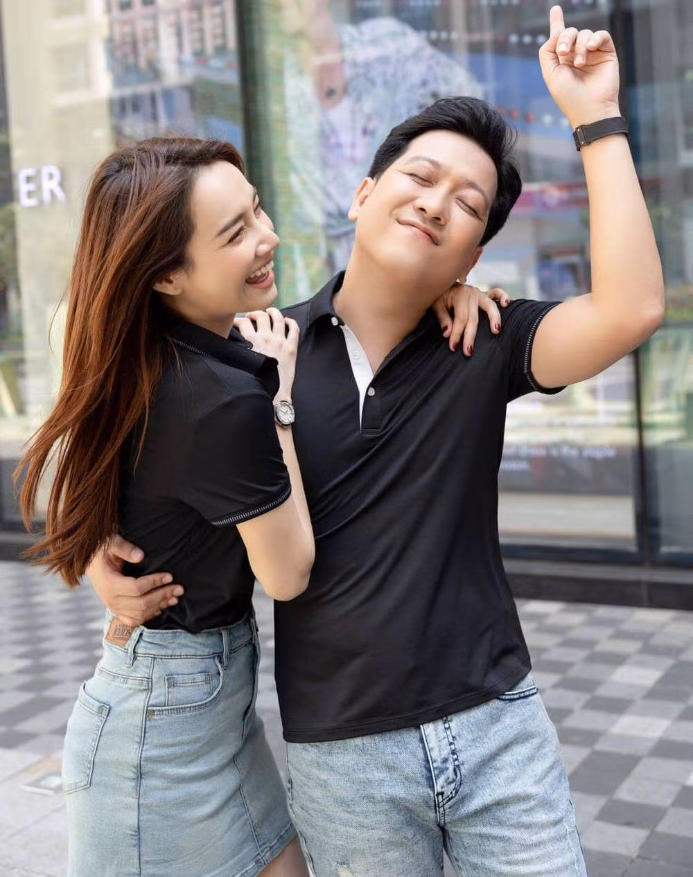 Trường Giang - Nhã Phương ngày càng mặn nồng sau khi về chung một nhà.