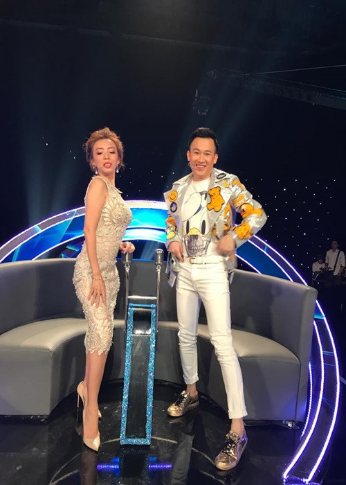 Với lối diễn hài tự nhiên, tưng tửng, cô được mời tham gia nhiều gameshow hài.