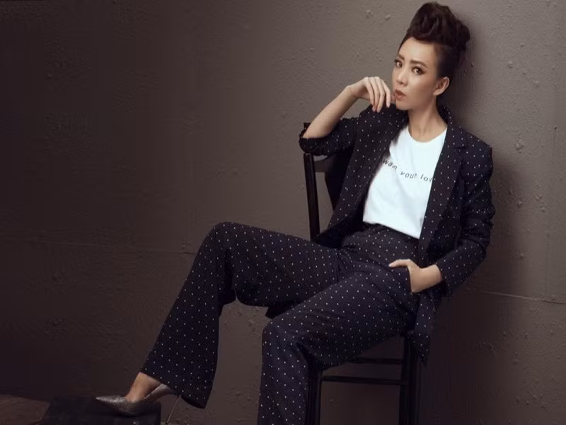 Thu Trang cho hay mức cát-sê của cô hồi đầu những năm 2000 chưa đầy 20.000 đồng.